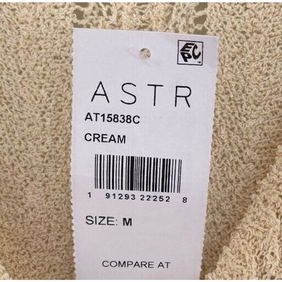 Revolve ASTR the Label NEW Antiqued Cream Cross Knit Open Weave V-Neck Sweater M - Picture 8 of 13